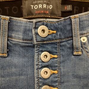 Torrid Skinny Crop jeans, women's size 14 (pants bin)